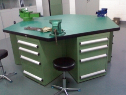 定制六角工作台|六角钳工台